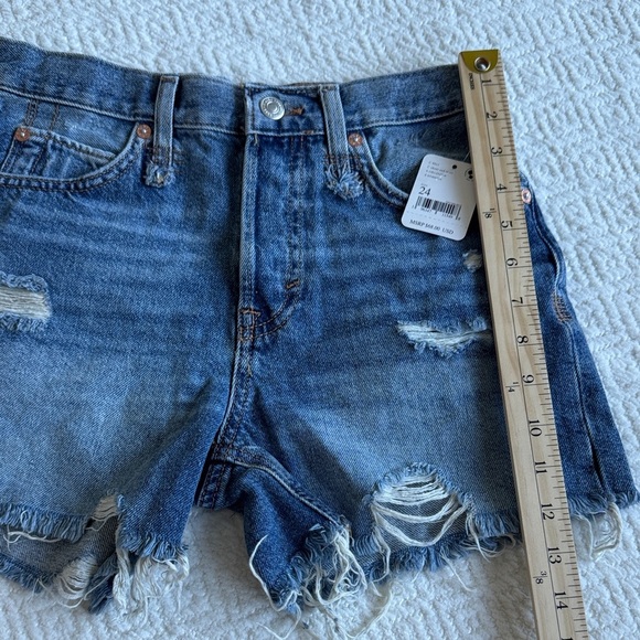 NWT We The Free Ripped Blue Jean Shorts Size 24 - Picture 7 of 9